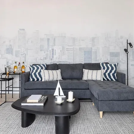 Apartment Urban Sky 3 Bed 22k *