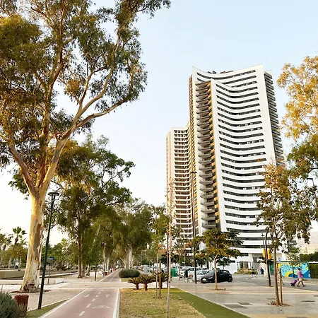 Urban Sky 3 Bed 22k * Malaga